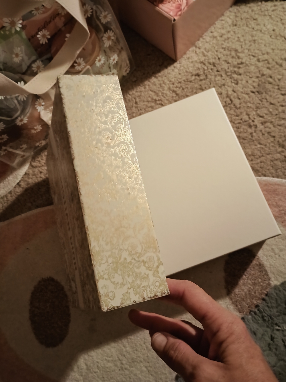 Christian Dior Decorative Storage Box in Ivory and Gold Toile - Picture 3 of 6